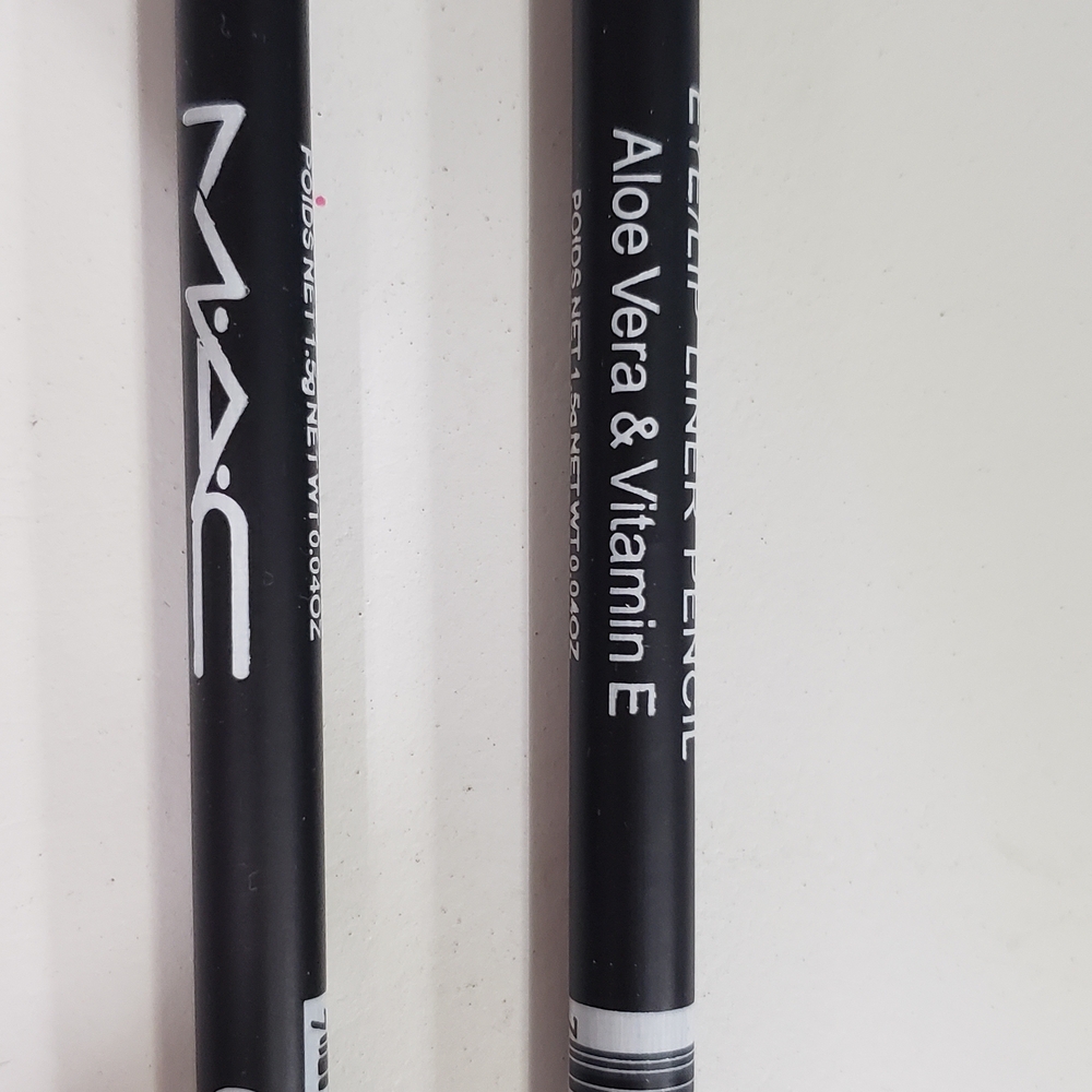 MAC Cosmetics Black Eyeliner Pencil - Picture 4 of 6